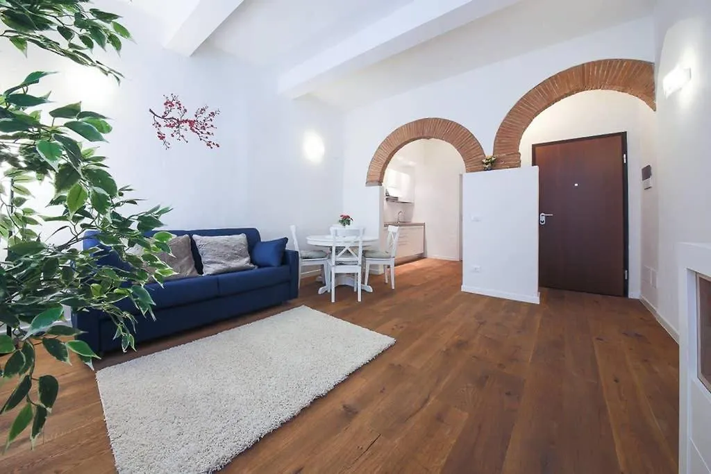 Alfani Charming Suite Florencie Itálie